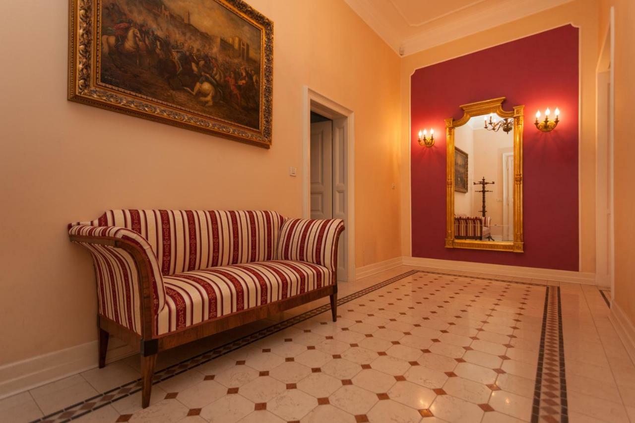 Filip'S Palace Luxurious Apartment 卢布尔雅那 外观 照片
